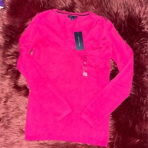 NWT! Women’s Tommy Hilfiger V-Neck Sweater